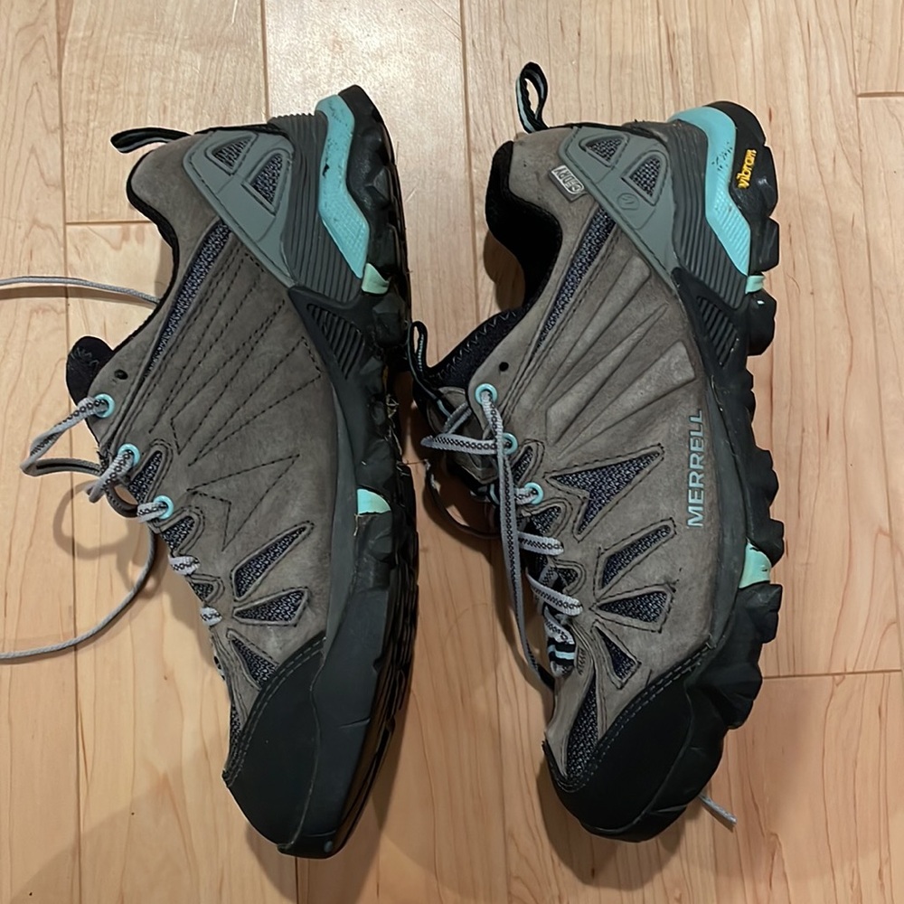 Merrell Hiking Sneakers